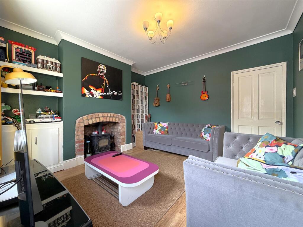 House in Nottingham - View 2