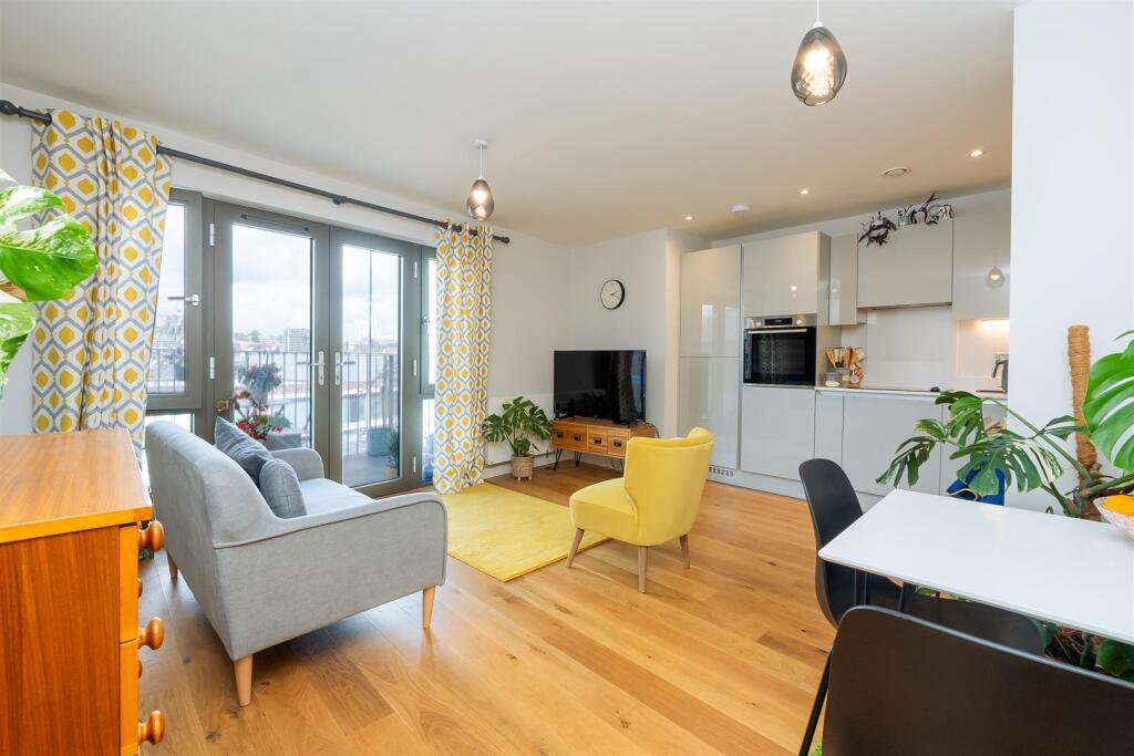 Main image of property: Rope Walk, Bristol