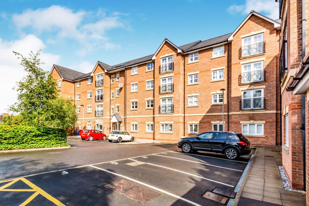 Main image of property: Ladybarn Lane, Fallowfield, Manchester, M14