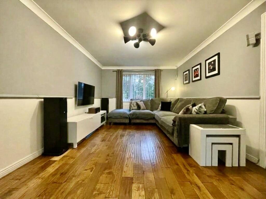 House in Preston - More