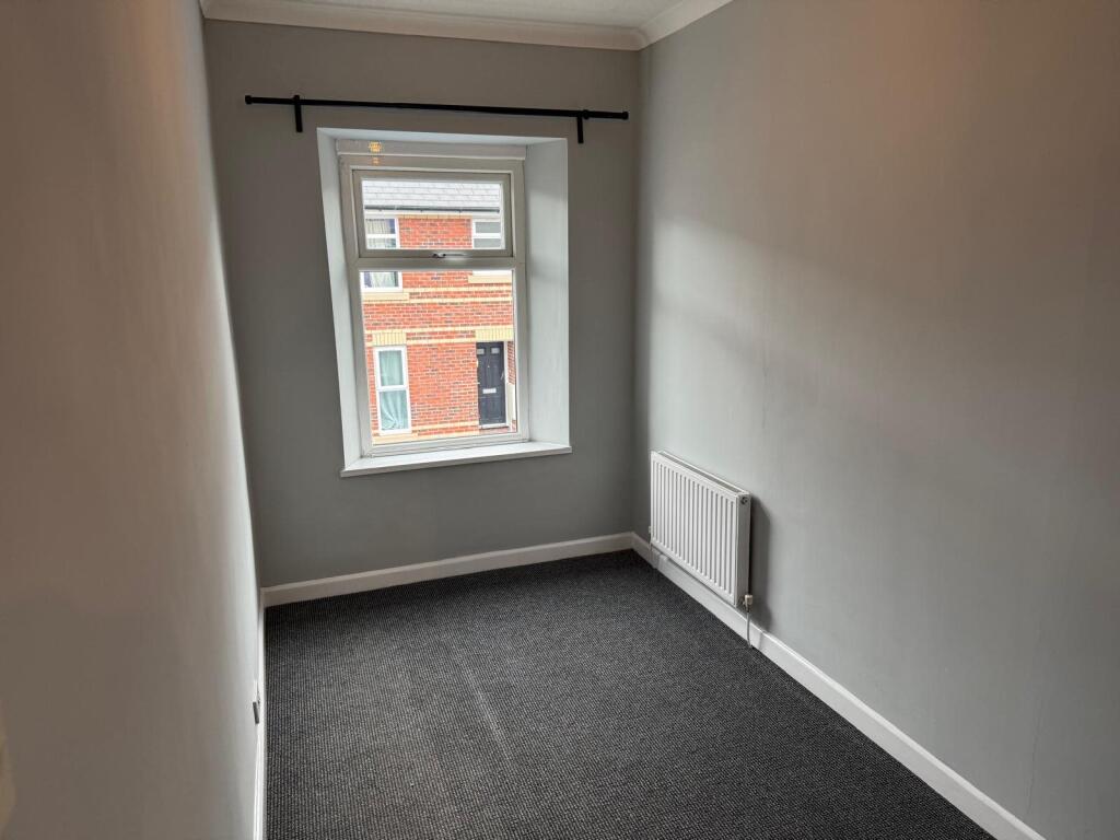 Apartment in Newport - View 5