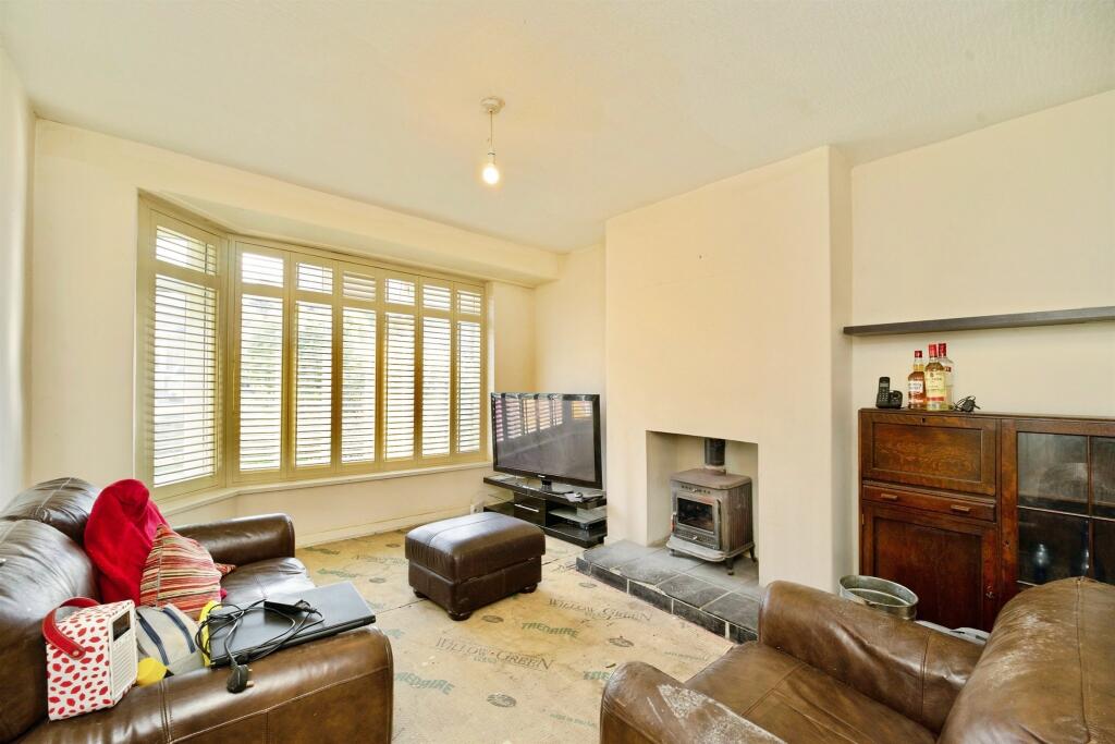 Poplar View, BRADFORD photo 3