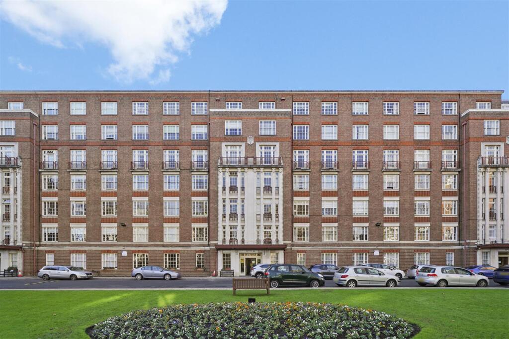 Main image of property: Eyre Court, 3-21 Finchley Road, St Johns Wood, London