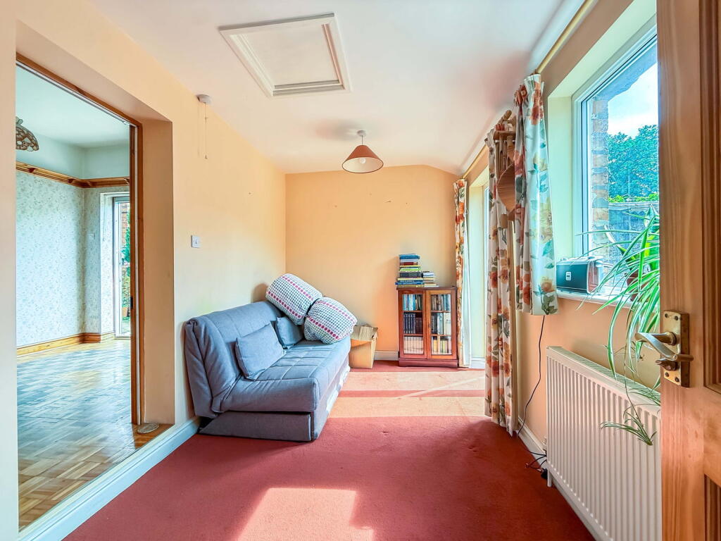 House in Sefton, Liverpool City Region - View 4