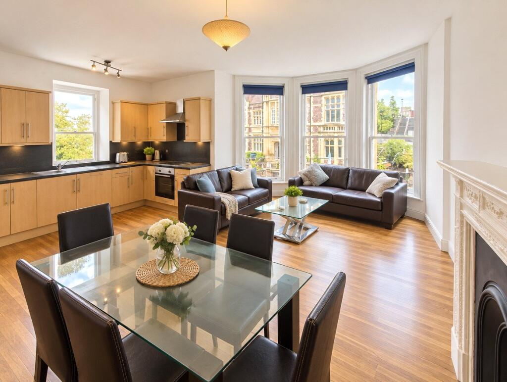 Apartment in Bristol, Tyndall's Park, City Centre - View 2