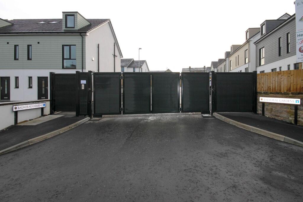 Additional image 32 of 11 Balmoral Gardens, Whitehall, Darwen, BB3 2FH