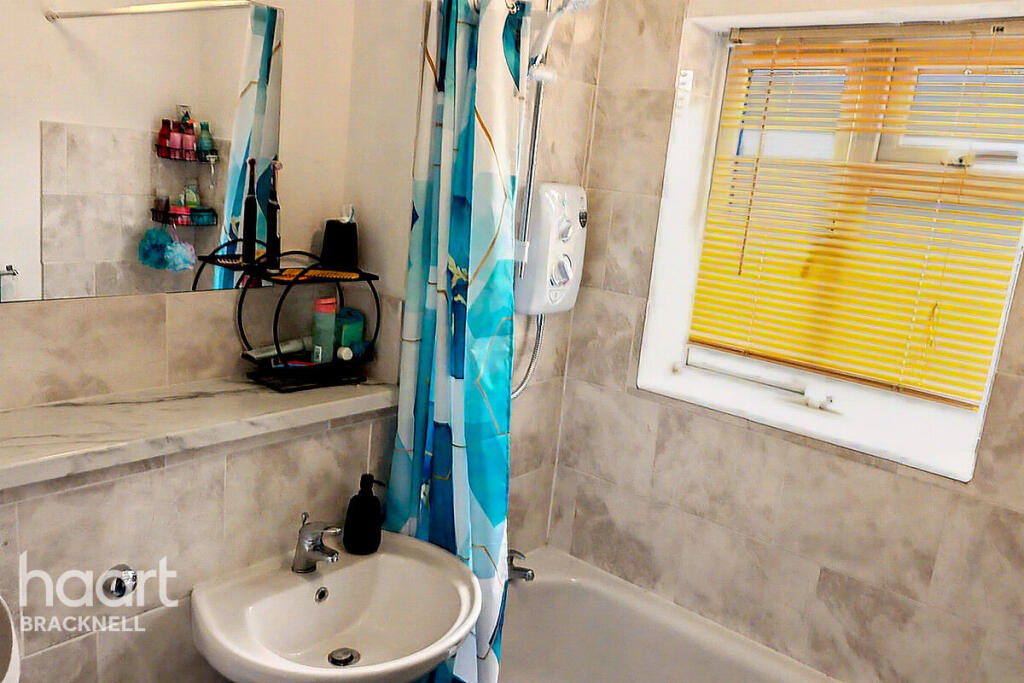 Main image of property: Kilmington Close, Bracknell