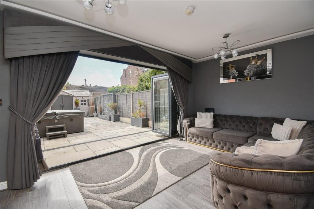 House in Wallasey, New Brighton - View 2