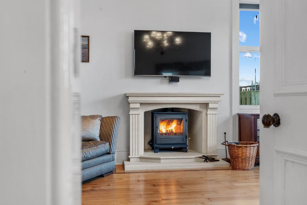 2, Cumbernauld Road, Stepps, Glasgow, G33 6EL photo 3