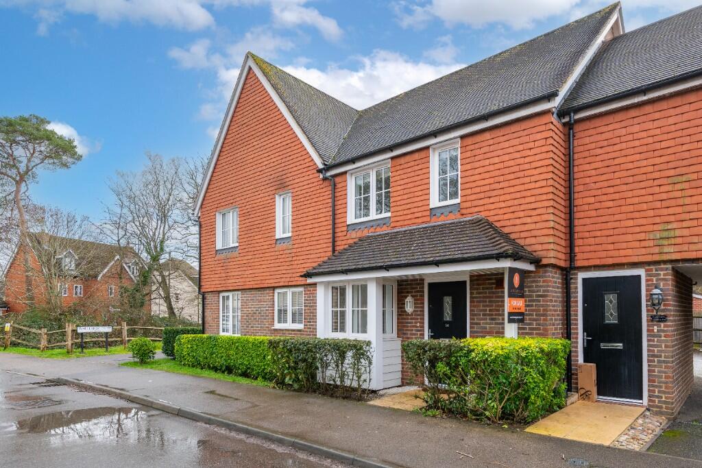 Main image of property: Horley, RH6 