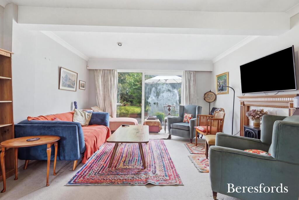 House in Brentwood, Crow Green - View 2