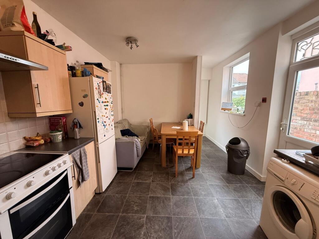 5 bedroom house for rent