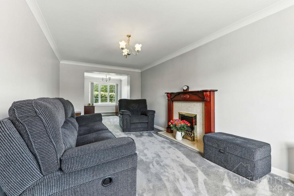 House in Wakefield - View 4