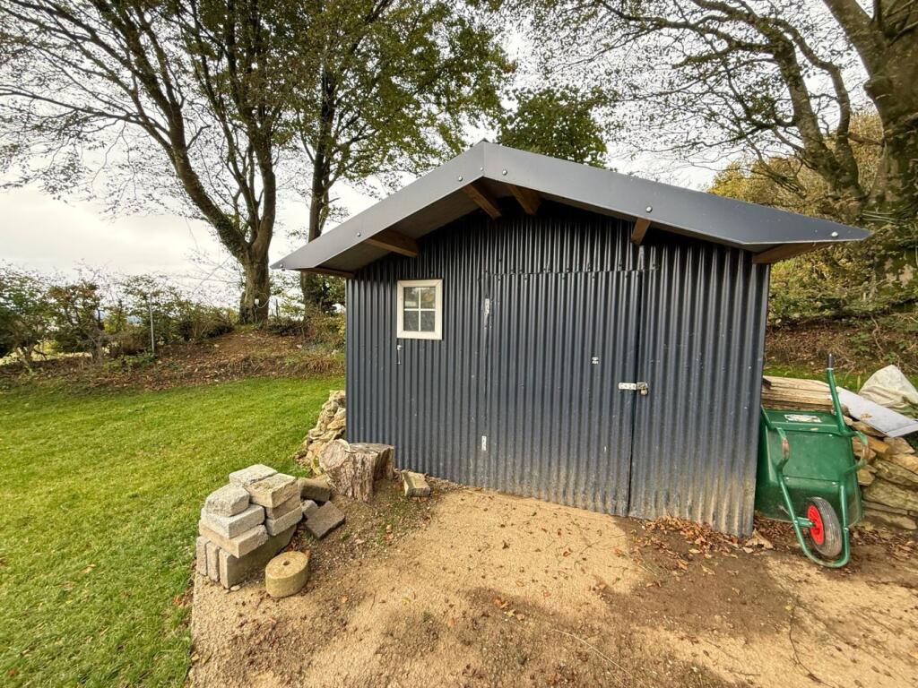 House in Croeslan, Croes-lan, Troedyraur - View 5