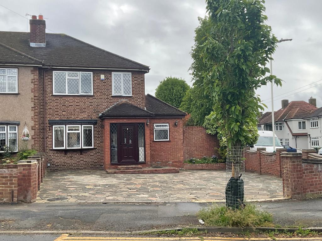 Main image of property: Warren Drive, Elm Park, Hornchurch, Essex, RM12 4QY