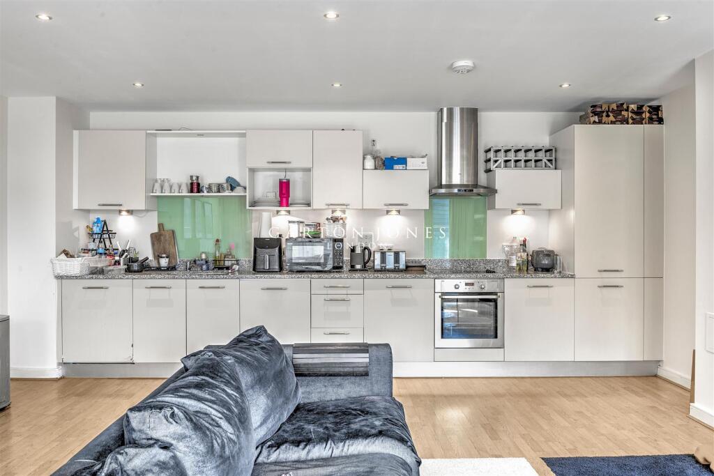 9 Albert Embankment, Vauxhall, London, SE1 photo 2