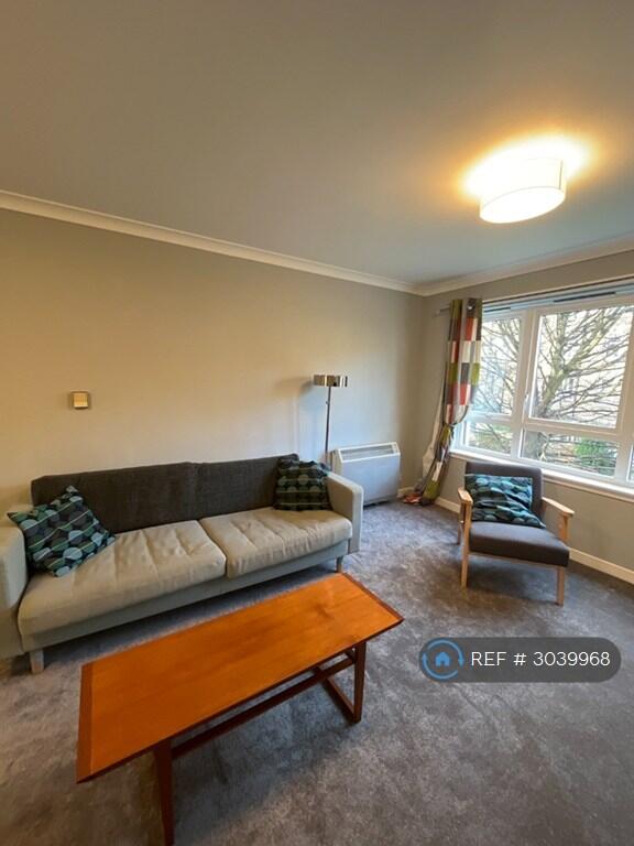 Apartment in Edinburgh - View 4