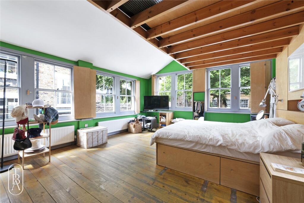 House in London - View 4