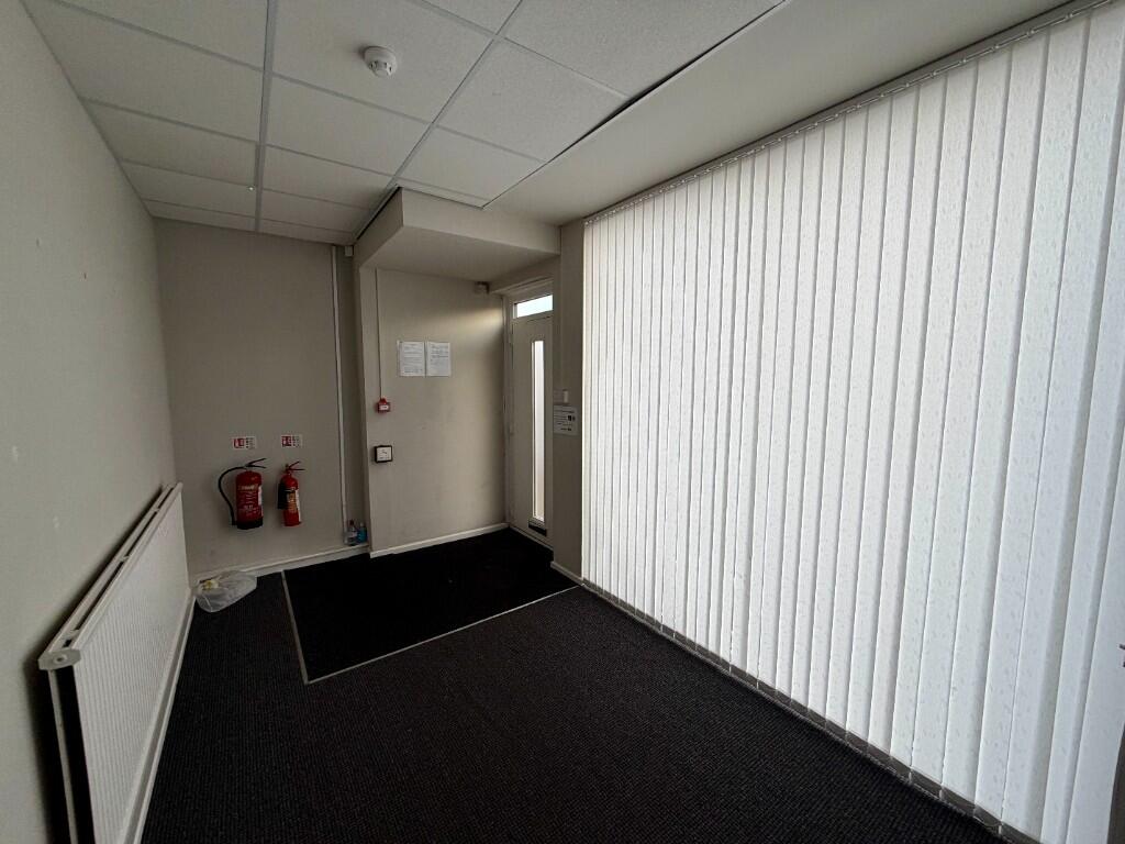 Whitegate Drive, Blackpool, Lancashire, FY3 photo 2