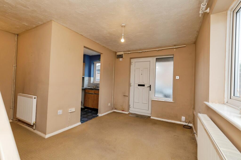 Sutherland Avenue, Bristol, BS37 photo 5