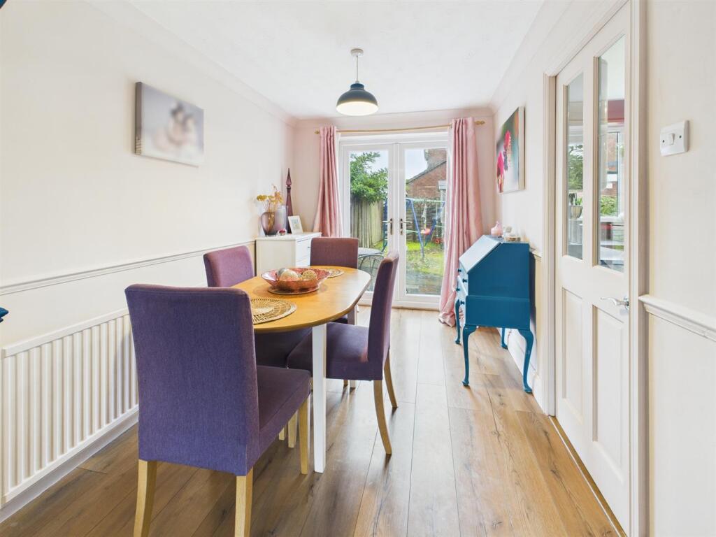 House in Lincoln - View 5