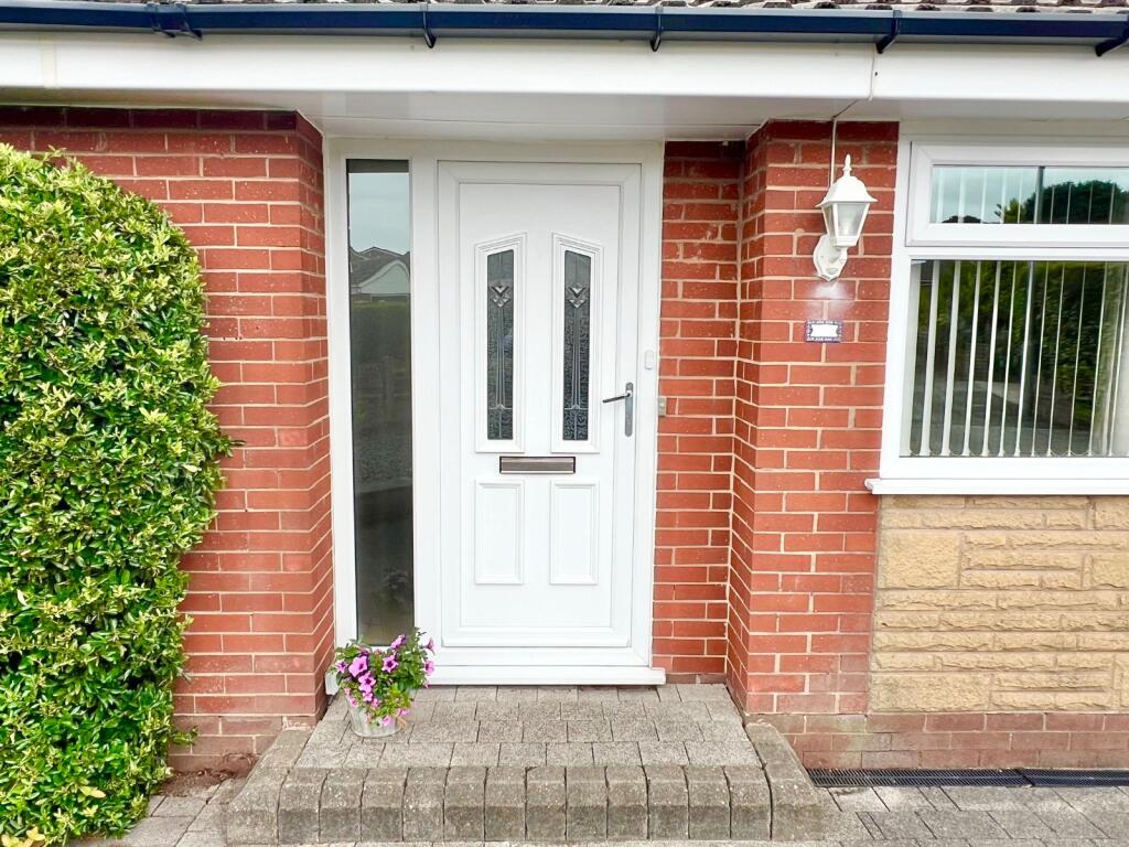 Bellingham Close, Bury, Greater Manchester, BL8 photo 3
