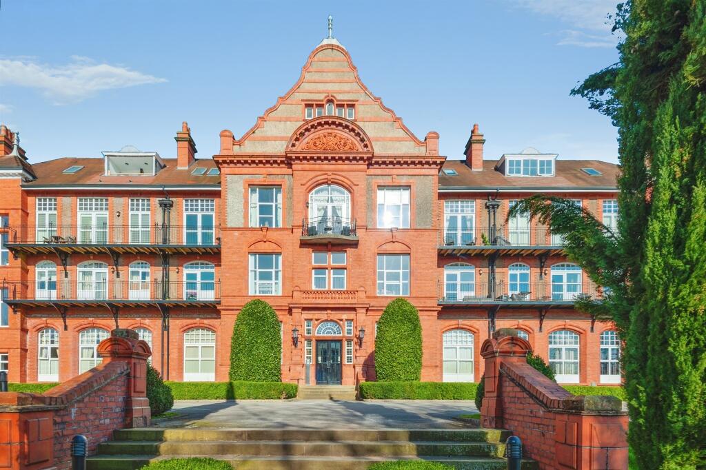 Main image of property: Kingswood Park, Kingswood, Frodsham