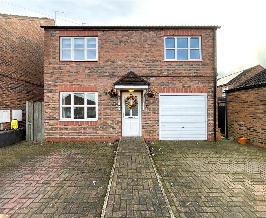 Main image of property: Ferry Close Hemingbrough