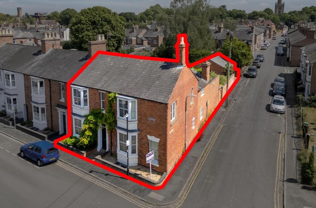 4-bed terraced on West Street, Stratford-upon-Avon, £1,000,000