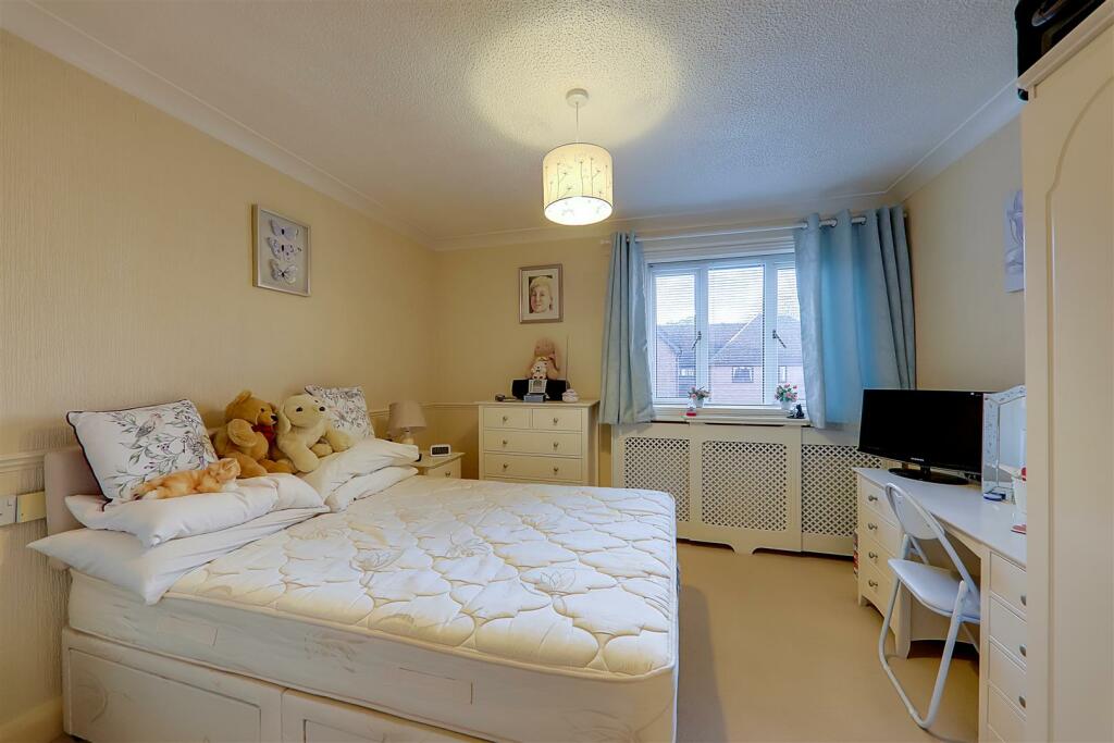 Offington Lane, Worthing photo 3