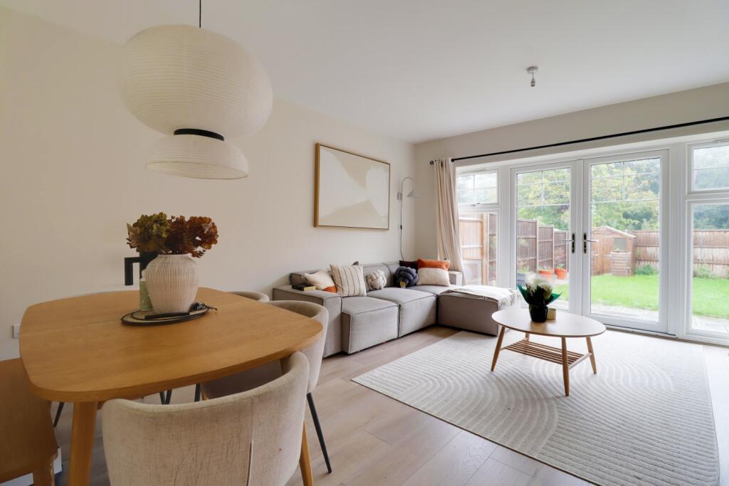 House in Croydon - View 2