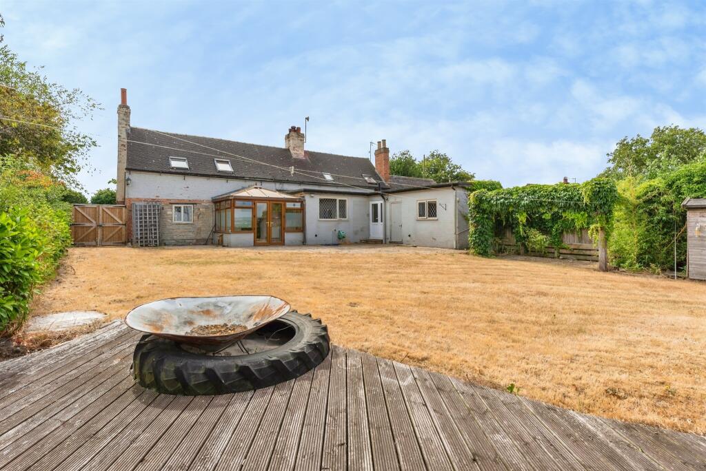 House in Newark and Sherwood, Langford - View 4