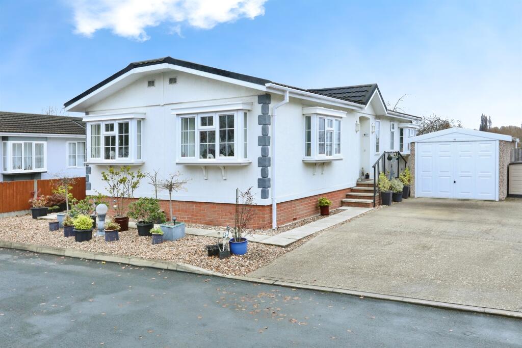 Main image of property: Newcastle Avenue, Worksop