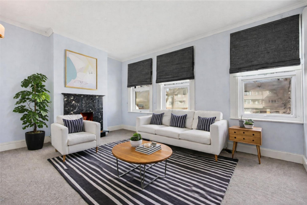 Chingford Road, London, E17 - View 2