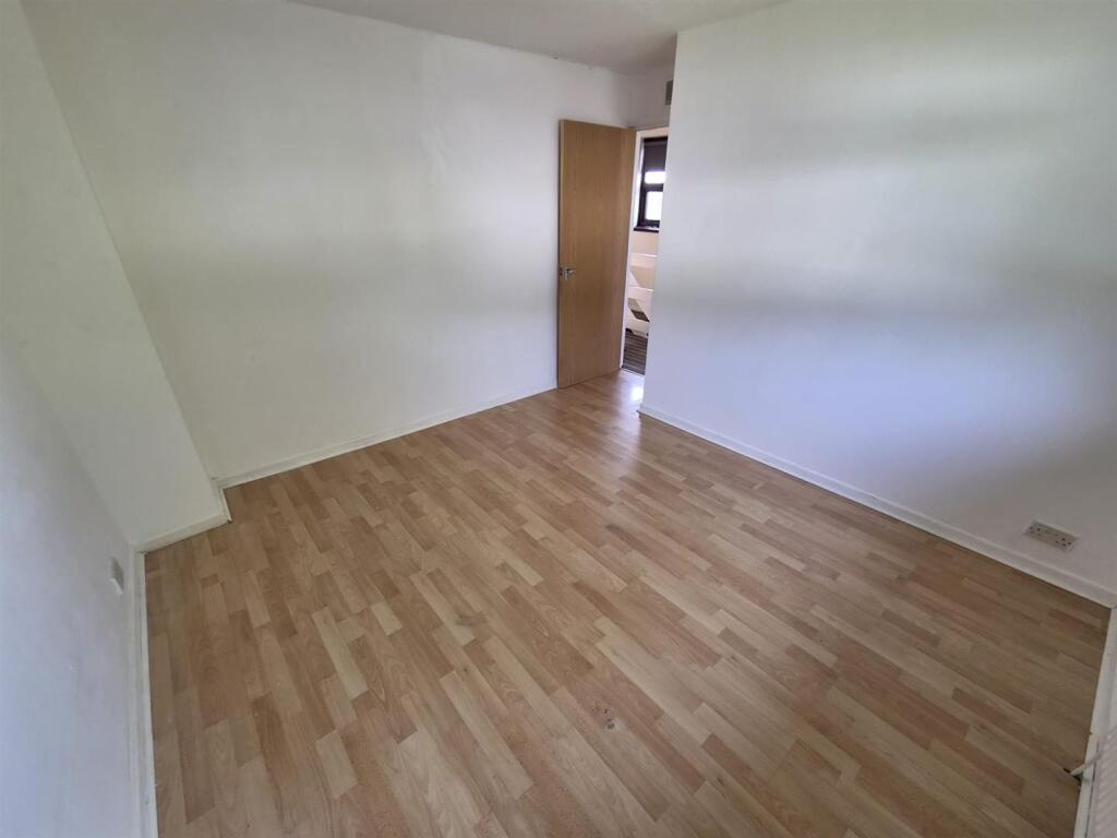House in Llantrisant - View 4