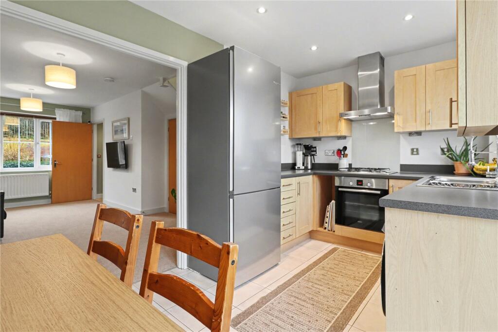 Highbank, Haywards Heath, RH16 photo 3