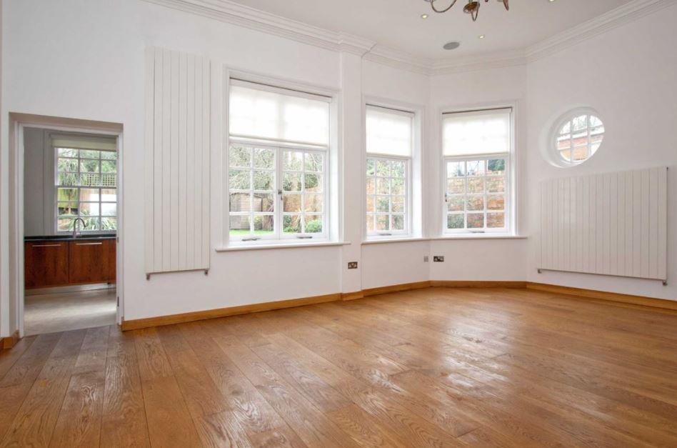 Apartment in London - View 5
