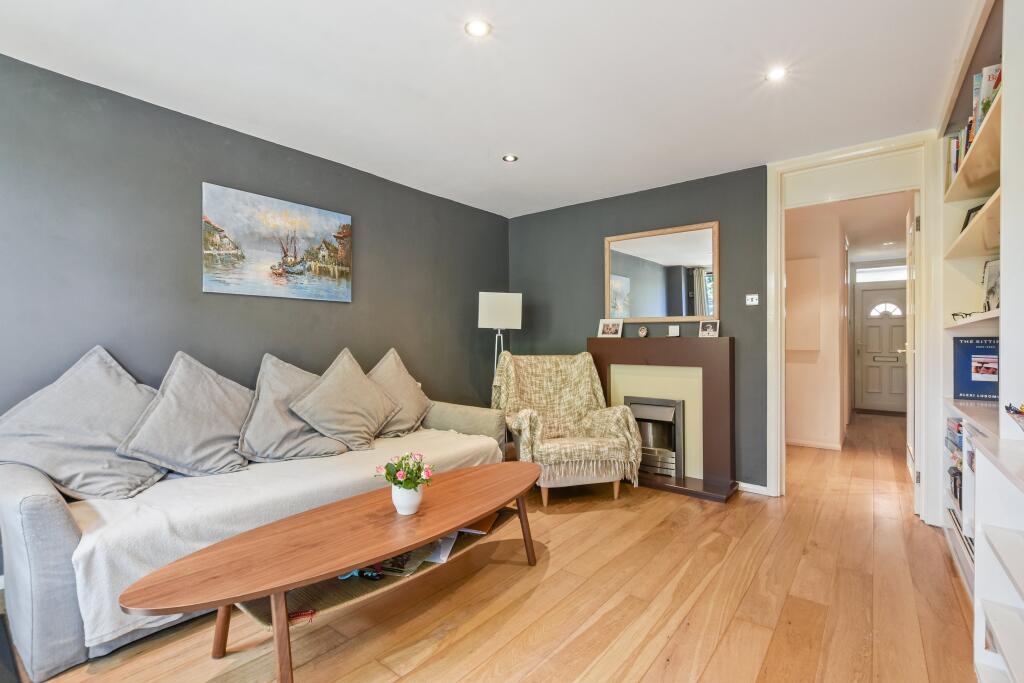 Apartment in London - View 5