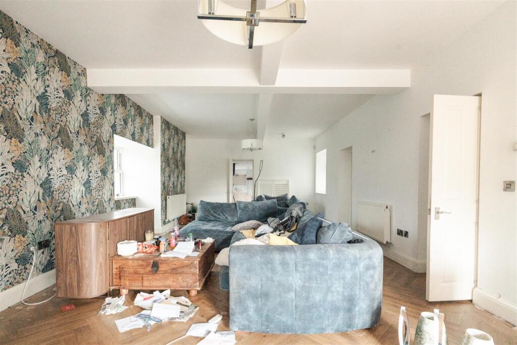 House in Lancaster - View 5