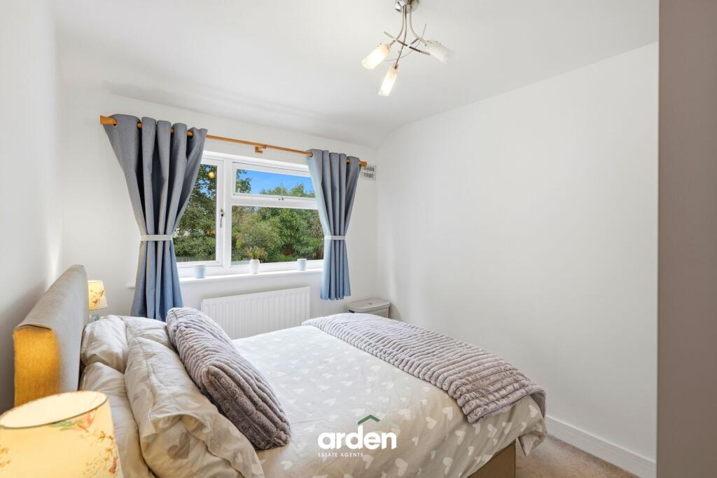 House in Solihull, Shirley - More