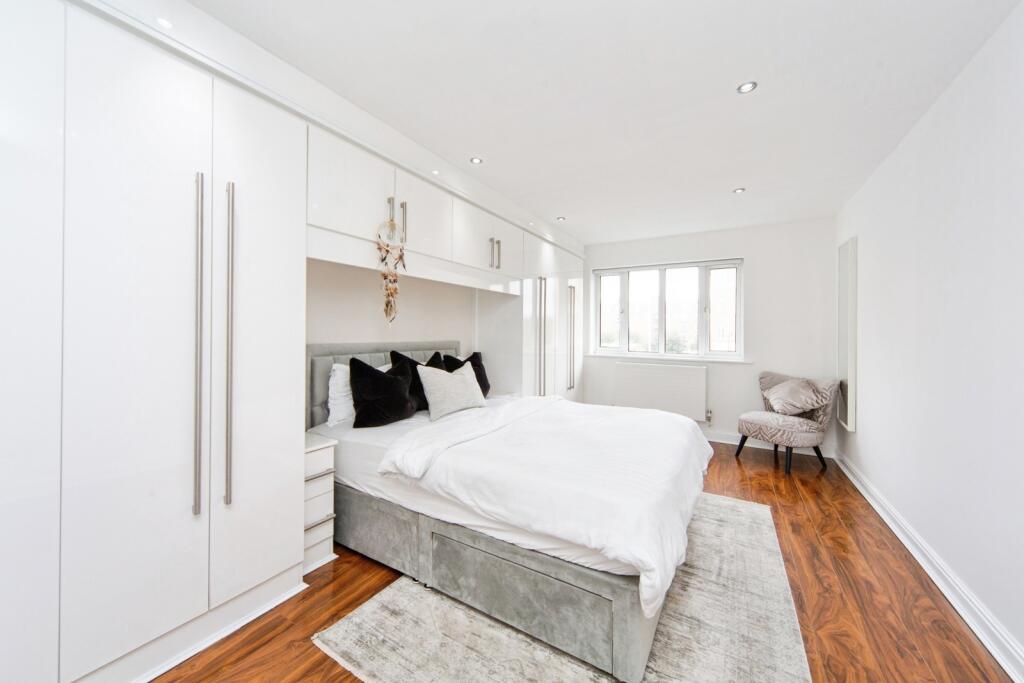 Apartment in Liverpool - View 5