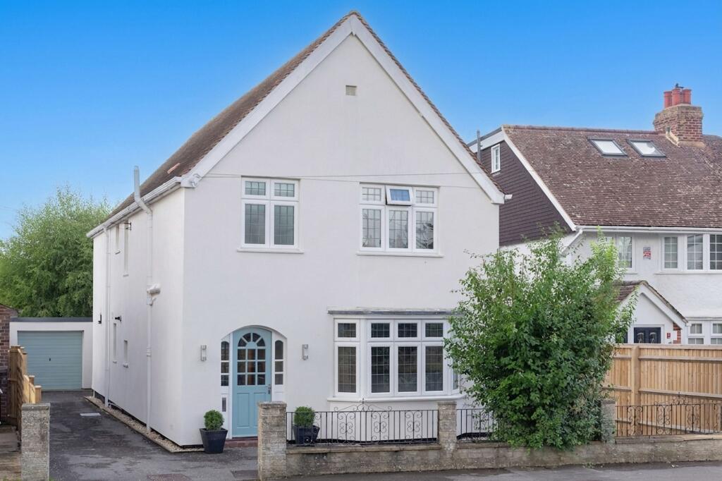 Main image of property: Oxford Road, Kidlington, OX5