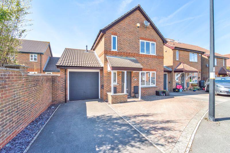 Main image of property: Badger Rise, Portishead - Quiet Cul-De-Sac