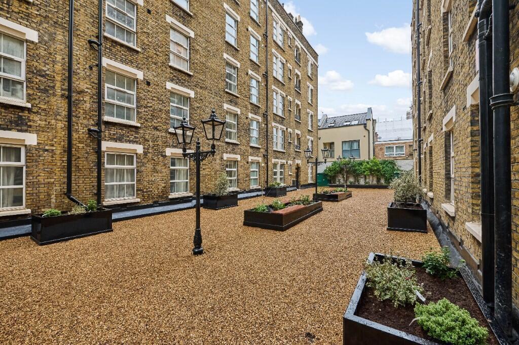 Apartment in London - View 4