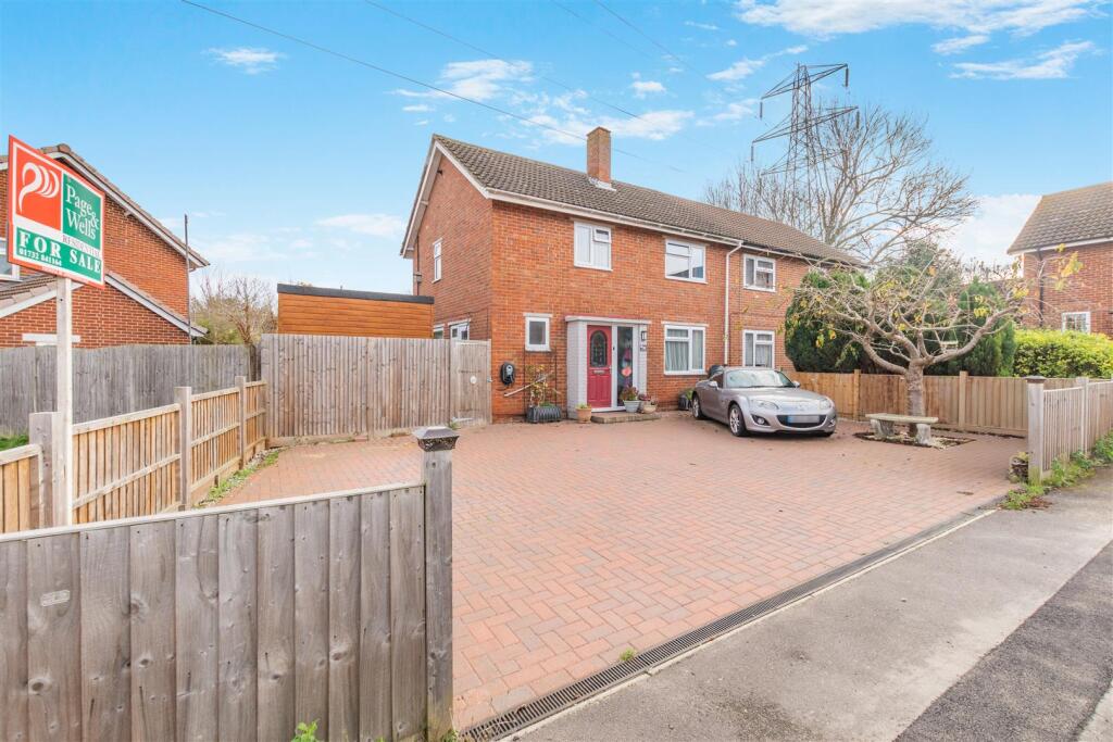 Main image of property: Elm Crescent, East Malling, West Malling