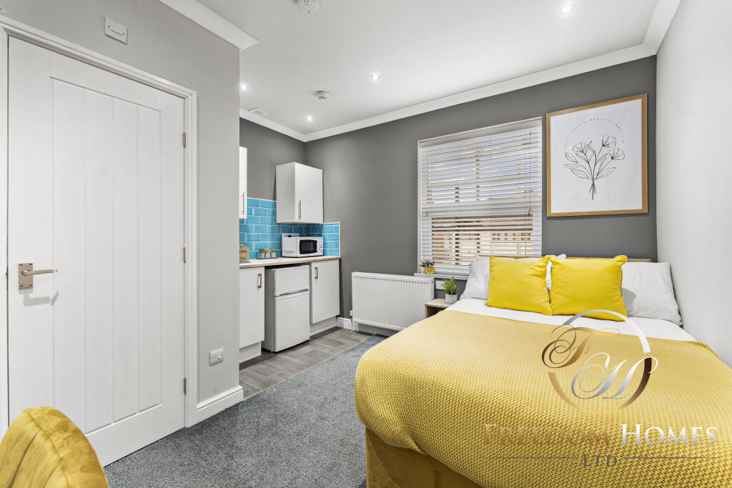 House in Peterborough, City of Peterborough - View 2
