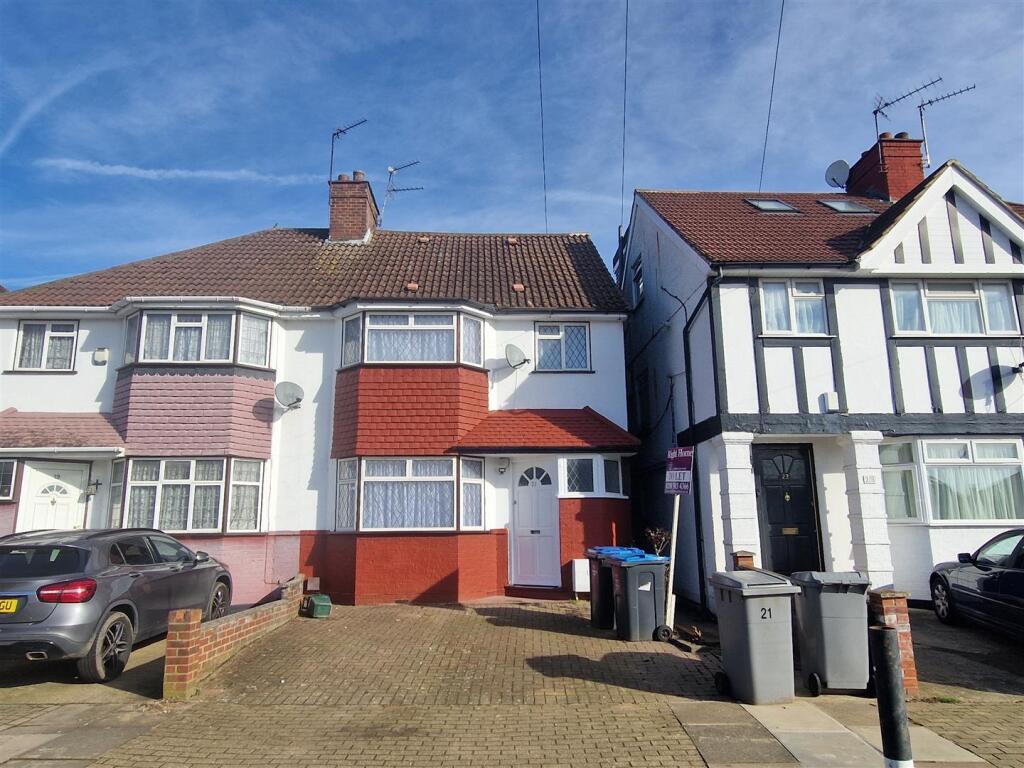 Main image of property: Grand Avenue, WEMBLEY
