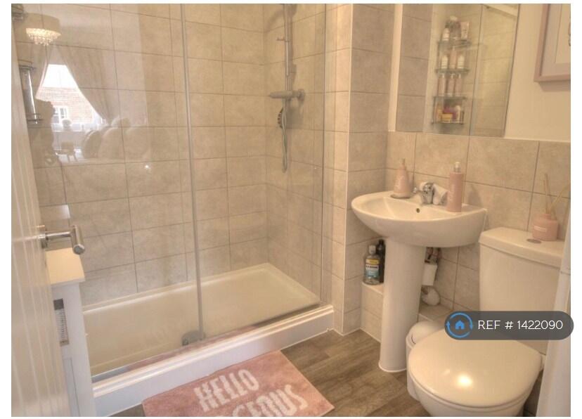 Apartment in Sevenoaks, Ryewood, Dunton Green - More