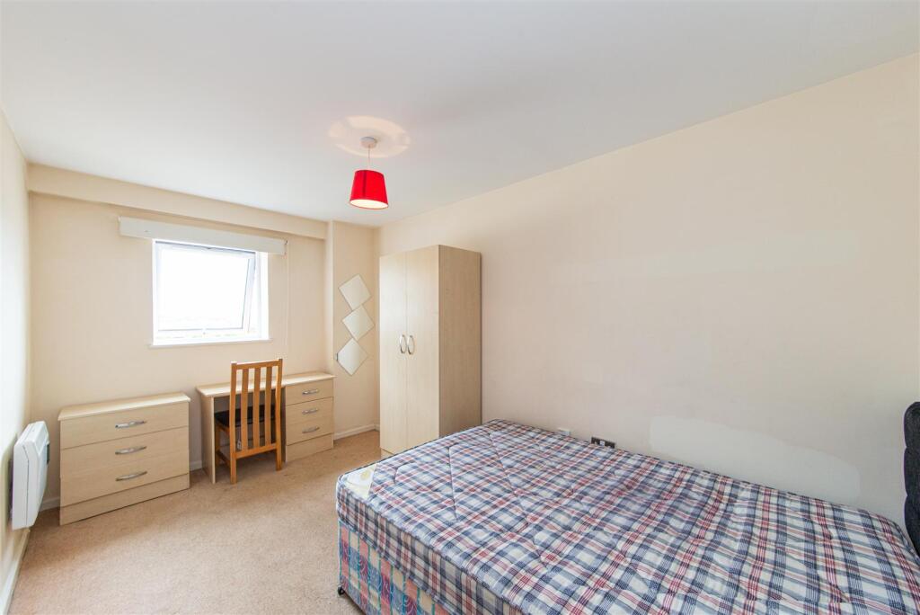 House in Newcastle upon Tyne - View 4