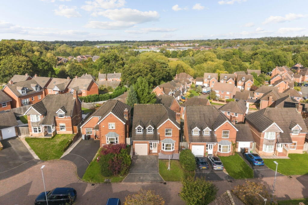 House in Congleton, Cheshire East - View 3